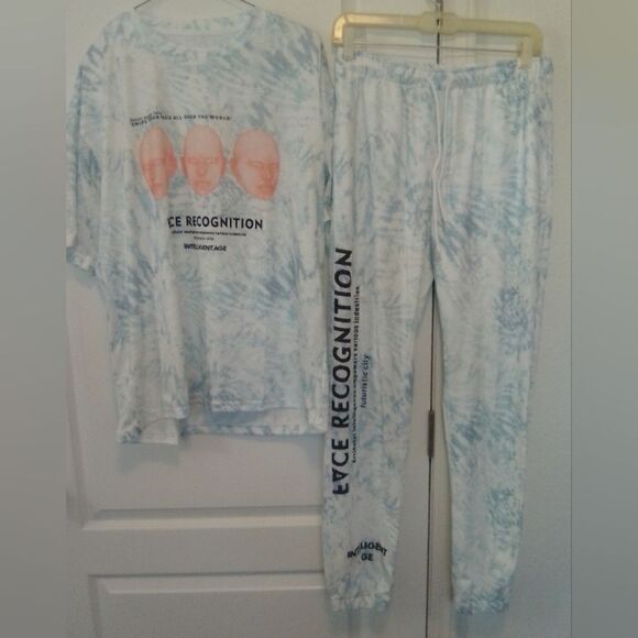 Millennial Face Recognition Tie-Dye Set” shirt Medium, pants Medium NWOT - Picture 6 of 6